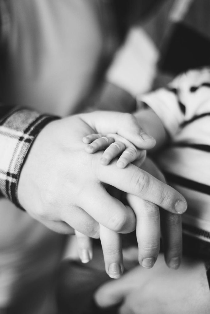 kleine-hand-grosse-hand