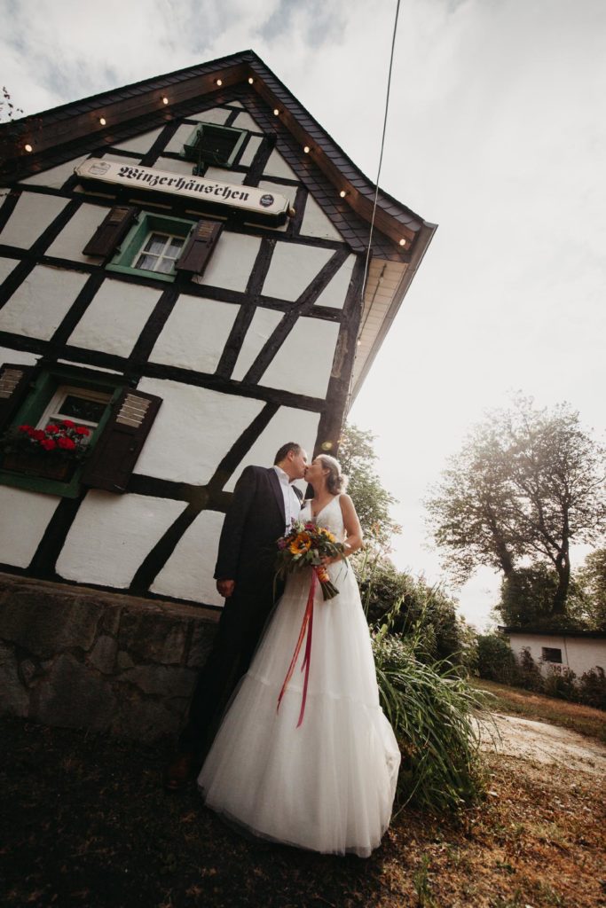 winzerhaesuchen_am_felders_hochzeit_drachenfels