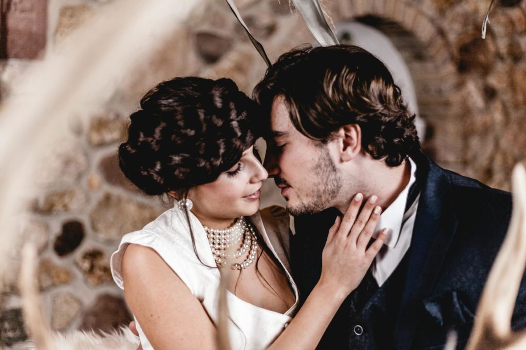 Alpenhochzeit im Dirndl