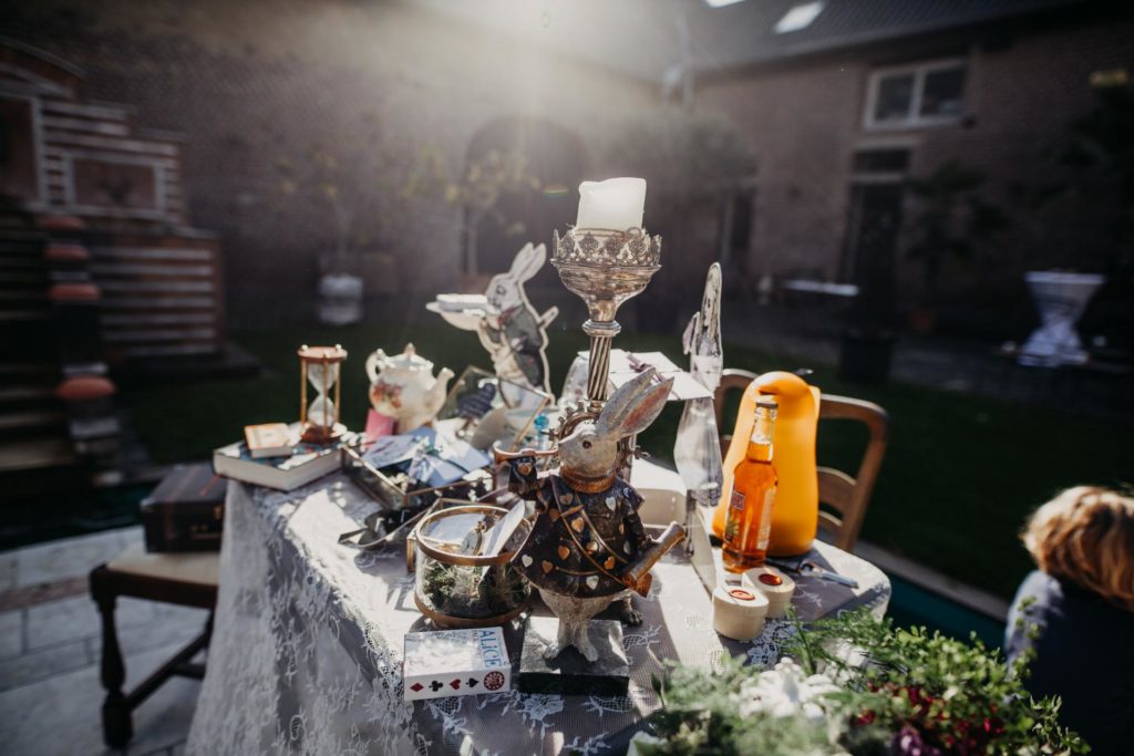 Alice im Wunderland - Hochzeit in der Kommandeursburg Kerpen - Blatzheim