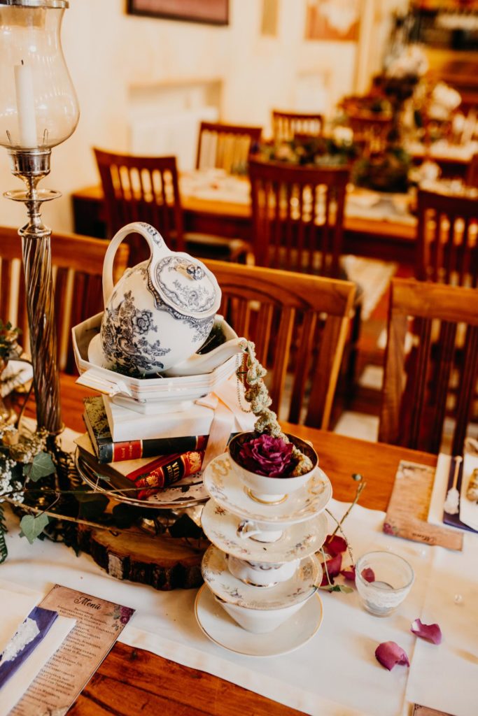 Alice im Wunderland - Hochzeit in der Kommandeursburg Kerpen - Blatzheim