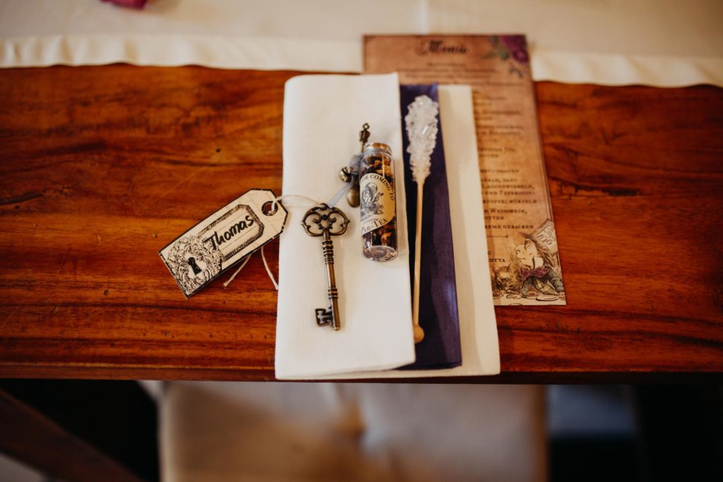 Alice im Wunderland - Hochzeit in der Kommandeursburg Kerpen - Blatzheim