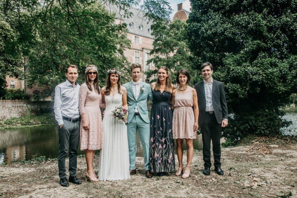 Romantische Hochzeit im Schloss Bedburg // Standesamt