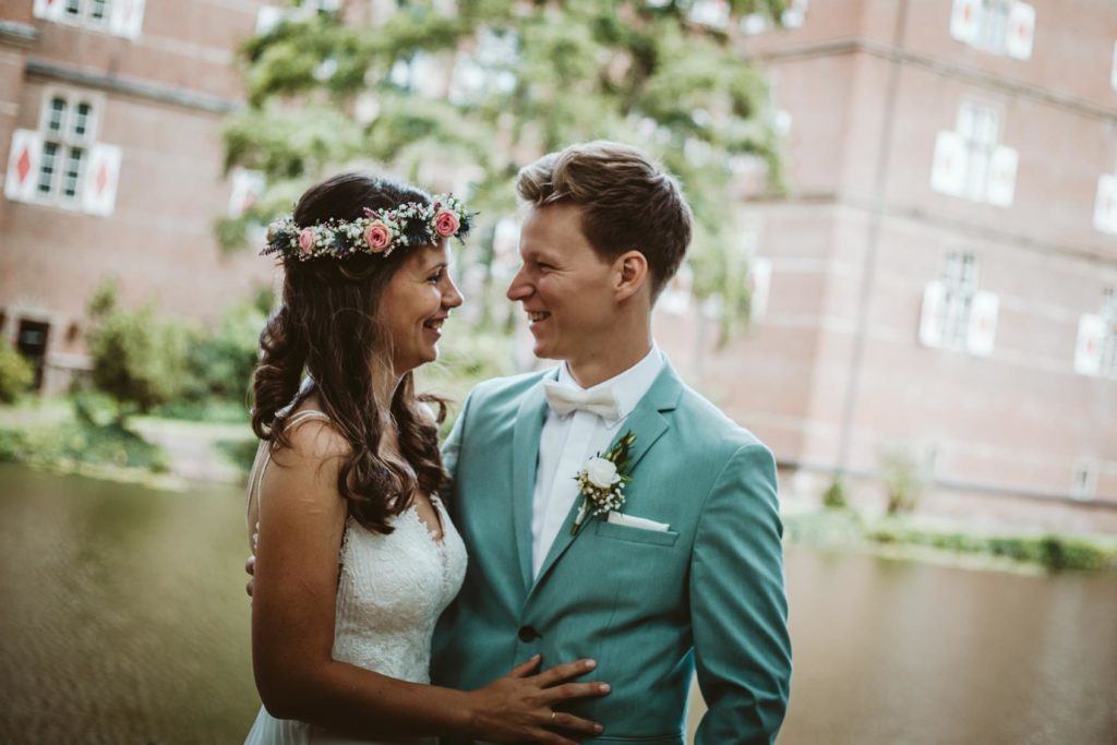 Romantische Hochzeit im Schloss Bedburg // Standesamt