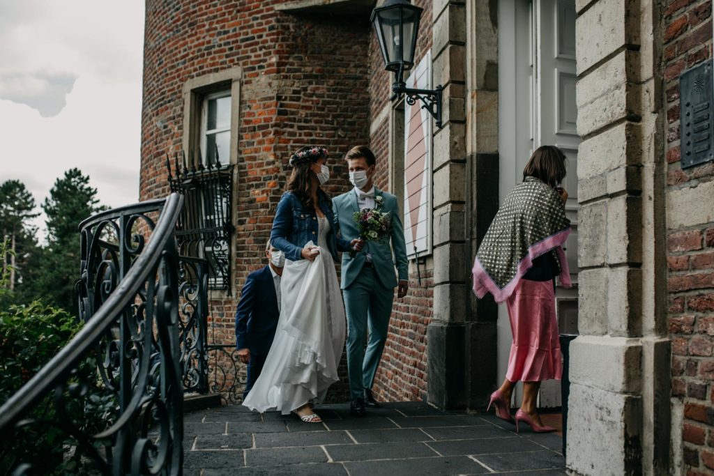 Romantische Hochzeit im Schloss Bedburg // Standesamt