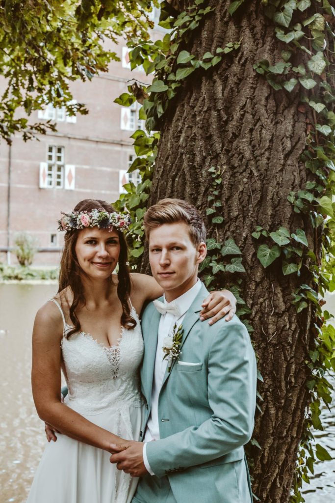 Romantische Hochzeit im Schloss Bedburg // Standesamt