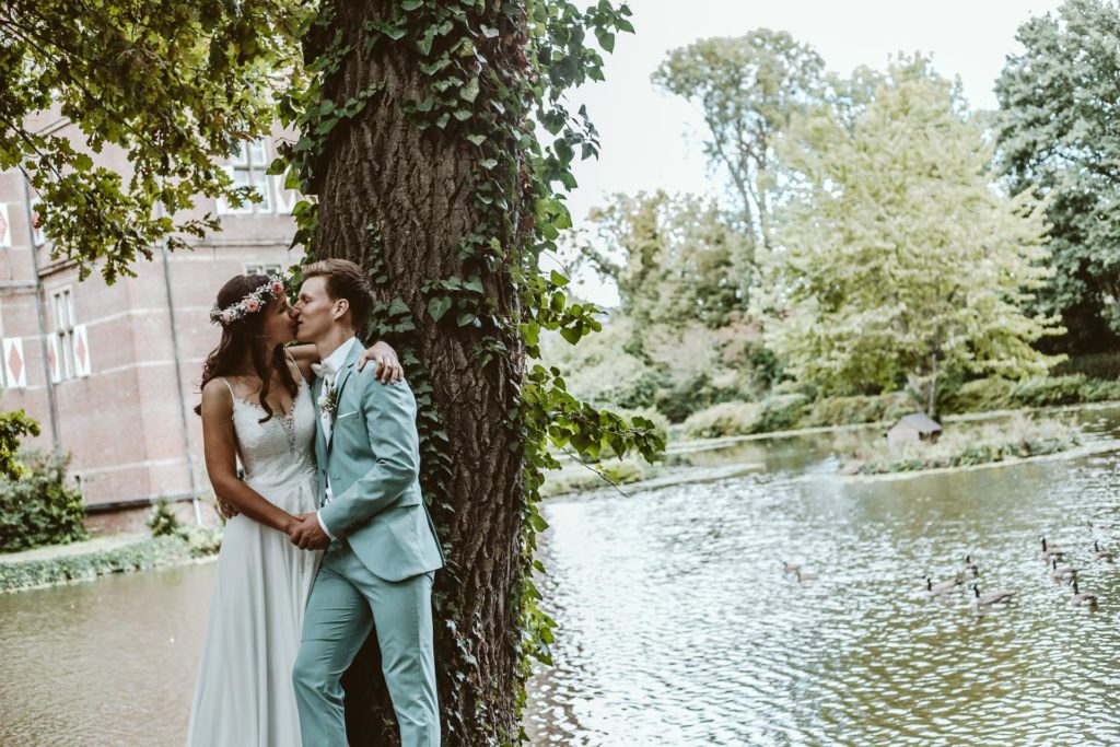 Romantische Hochzeit im Schloss Bedburg // Standesamt