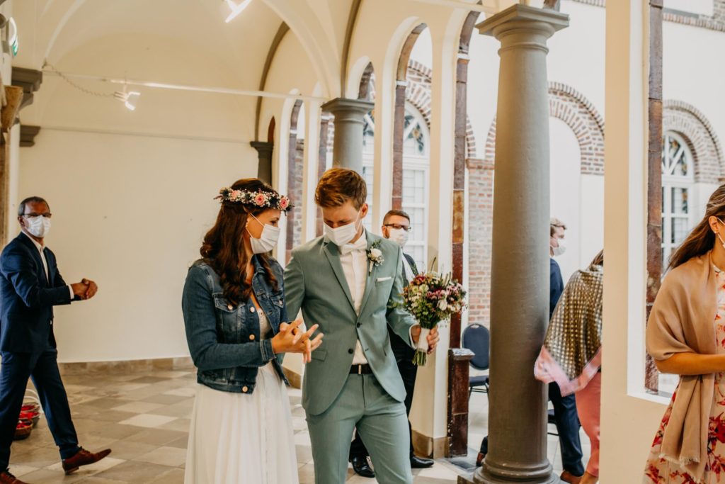 Romantische Hochzeit im Schloss Bedburg // Standesamt