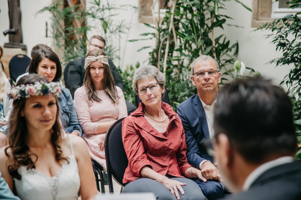 Romantische Hochzeit im Schloss Bedburg // Standesamt