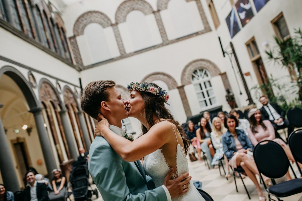 Romantische Hochzeit im Schloss Bedburg // Standesamt