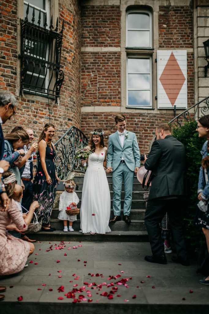 Romantische Hochzeit im Schloss Bedburg // Standesamt