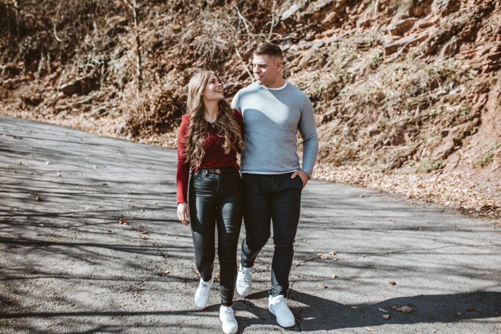 Aus einem Fotoshooting wird ein Heiratsantrag // Burg Eltz