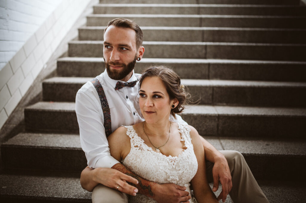 Standesamtliche Hochzeit in Viersen // Paarshooting am Bahnhof Viersen