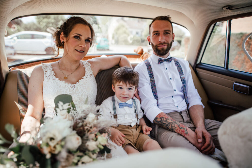 Standesamtliche Hochzeit in Viersen // Paarshooting am Bahnhof Viersen