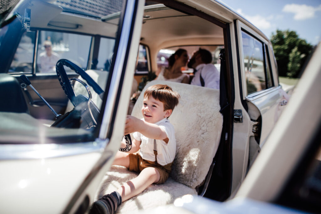 Standesamtliche Hochzeit in Viersen // Paarshooting am Bahnhof Viersen