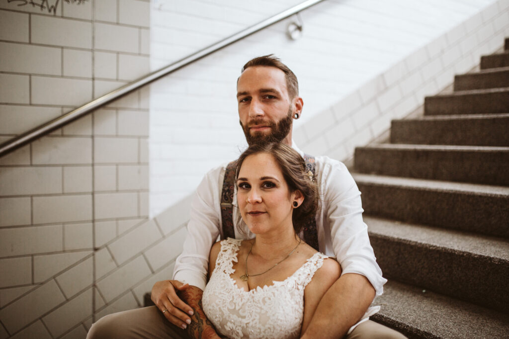Standesamtliche Hochzeit in Viersen // Paarshooting am Bahnhof Viersen