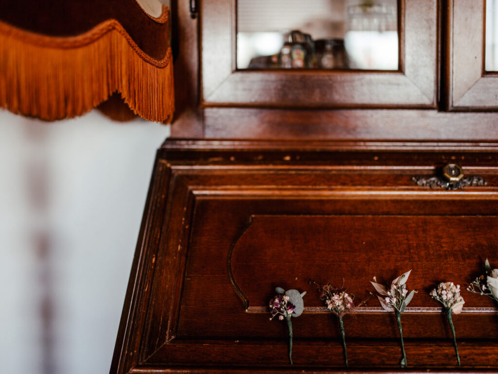 Standesamtliche Hochzeit in Viersen // Paarshooting am Bahnhof Viersen