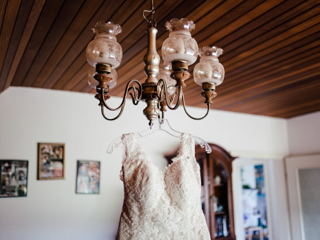 Standesamtliche Hochzeit in Viersen // Paarshooting am Bahnhof Viersen