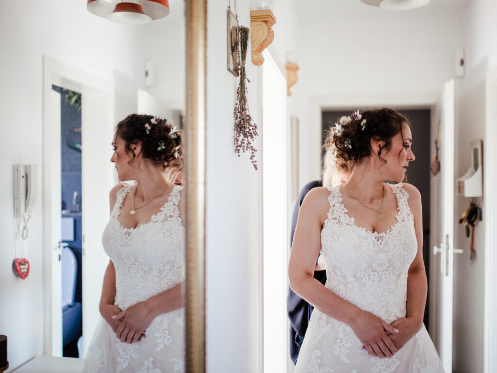Standesamtliche Hochzeit in Viersen // Paarshooting am Bahnhof Viersen