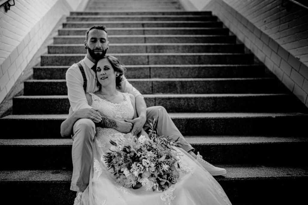 Standesamtliche Hochzeit in Viersen // Paarshooting am Bahnhof Viersen