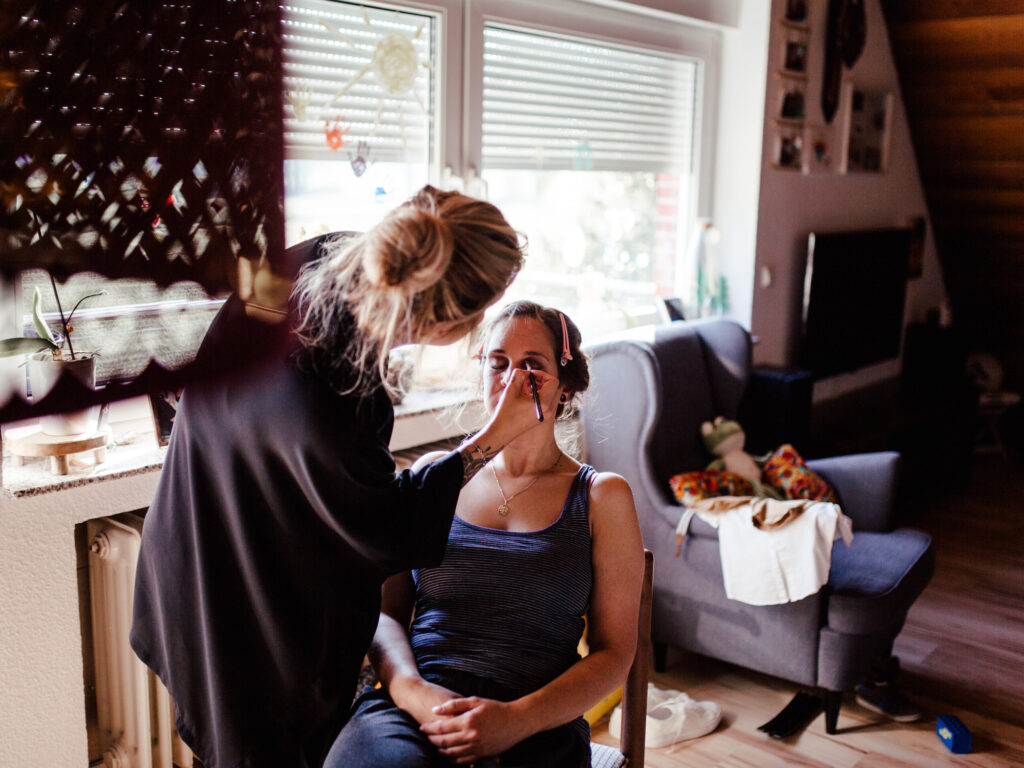 Standesamtliche Hochzeit in Viersen // Paarshooting am Bahnhof Viersen