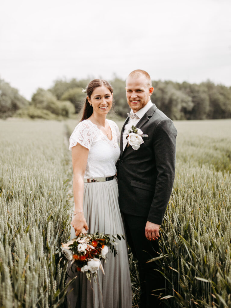 Brautpaarshooting in einem T3 Bulli // Windmühle Bergheim Oberaußem