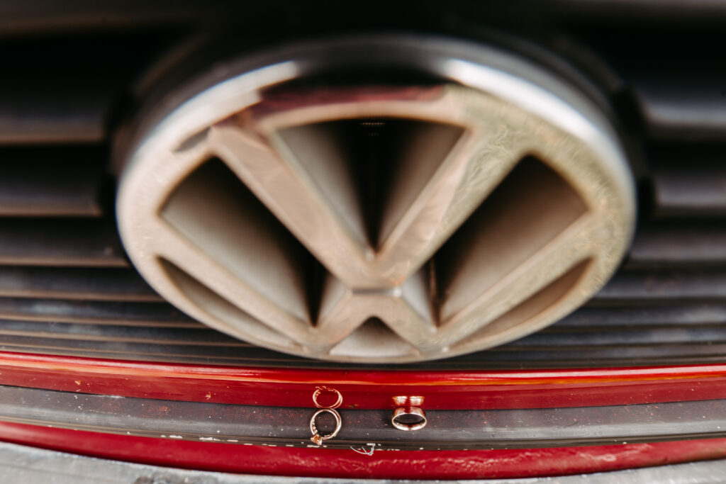 Brautpaarshooting in einem T3 Bulli // Windmühle Bergheim Oberaußem