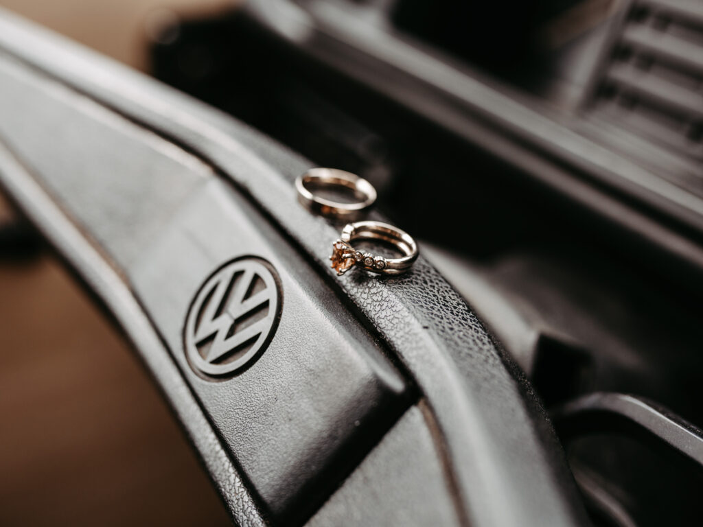 Brautpaarshooting in einem T3 Bulli // Windmühle Bergheim Oberaußem