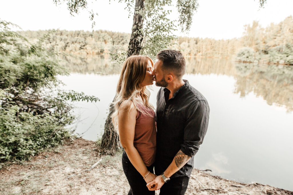 Paarshooting zum Sonnenuntergang in Alt Kaster // Bedburg