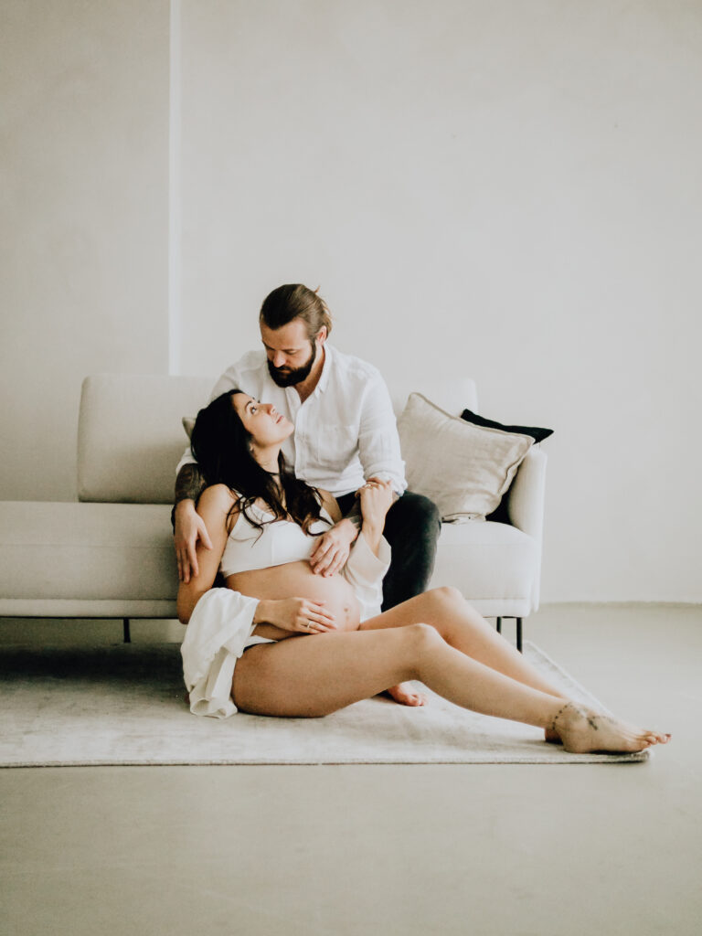 Romantisches Schwangerschaftsshooting