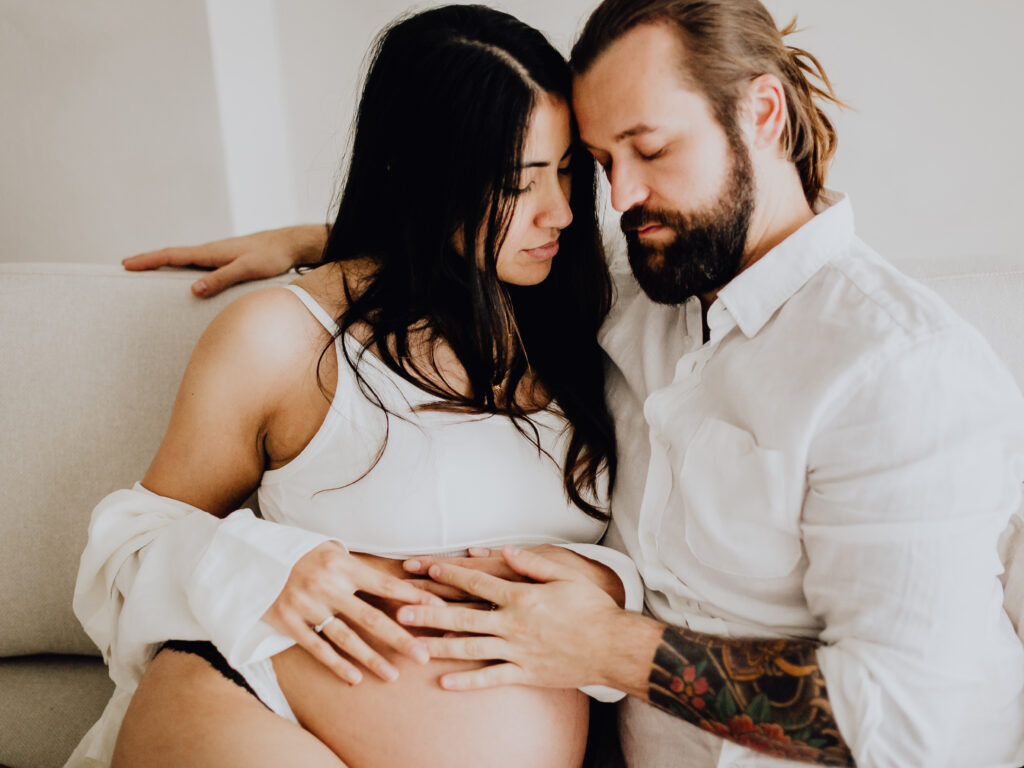 Romantisches Schwangerschaftsshooting