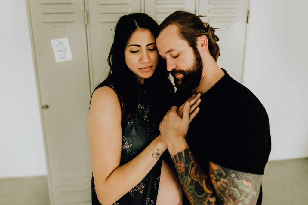 Romantisches Schwangerschaftsshooting