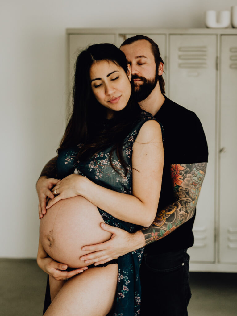 Romantisches Schwangerschaftsshooting