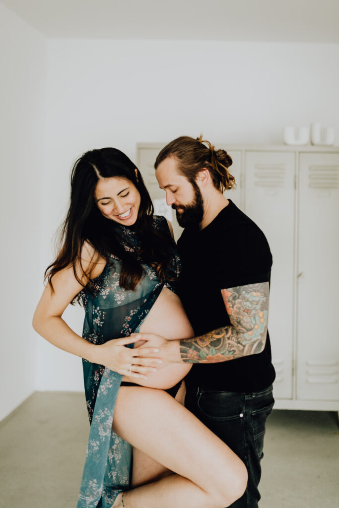 Romantisches Schwangerschaftsshooting