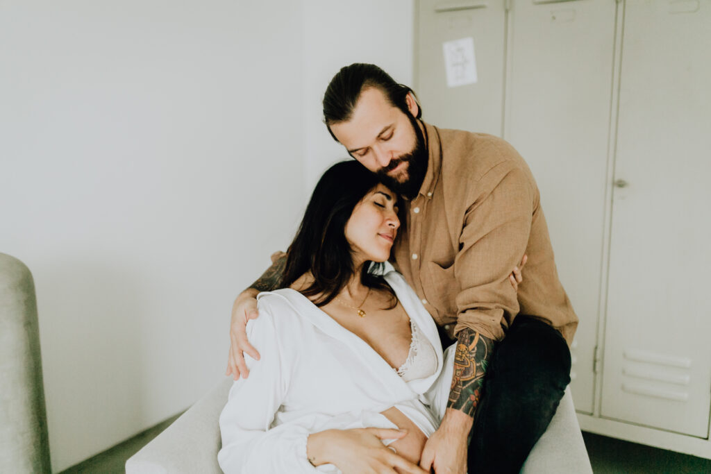 Romantisches Schwangerschaftsshooting