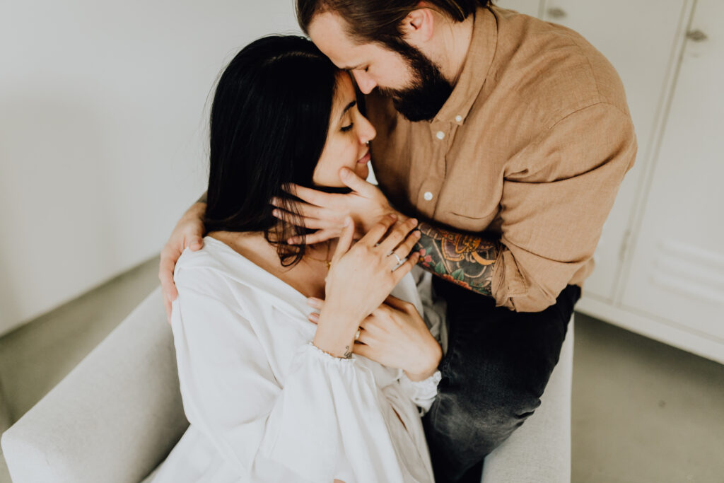 Romantisches Schwangerschaftsshooting