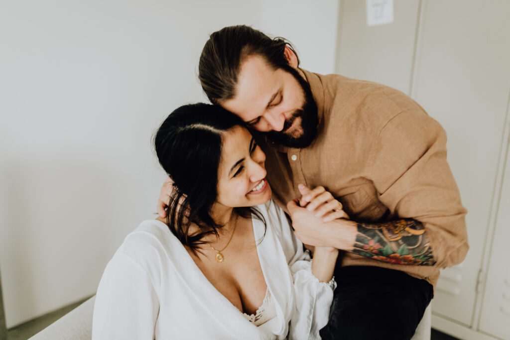 Romantisches Schwangerschaftsshooting