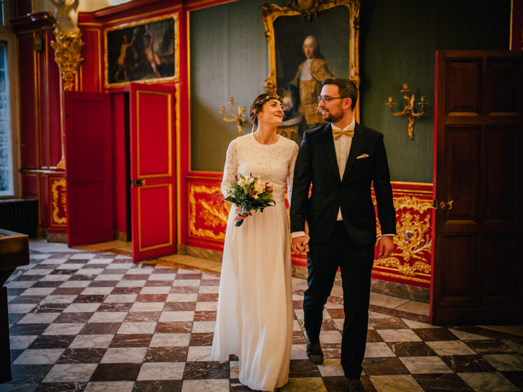 Winterhochzeit in Aachen // Weißer Saal im Rathaus