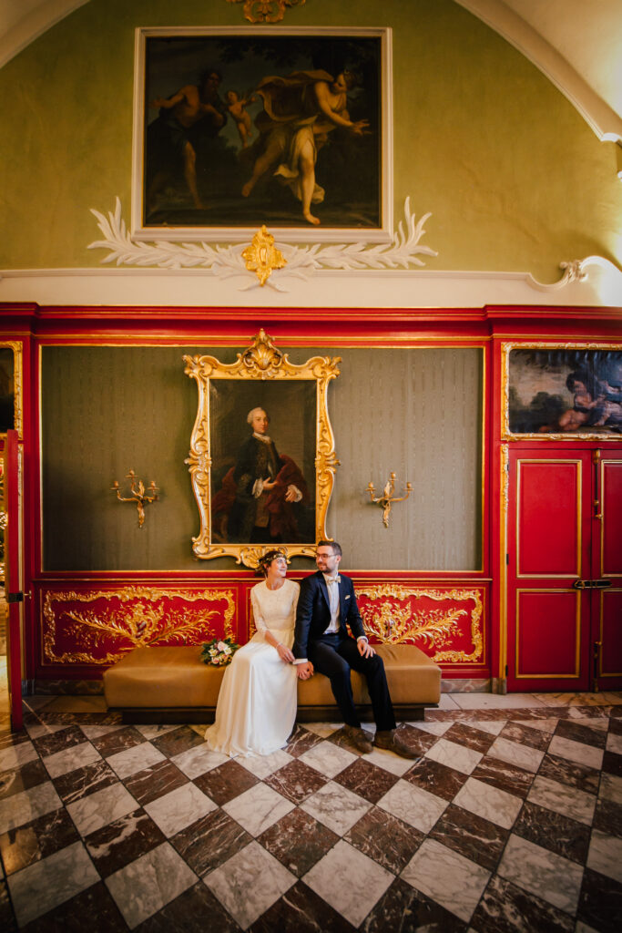 Winterhochzeit in Aachen // Weißer Saal im Rathaus