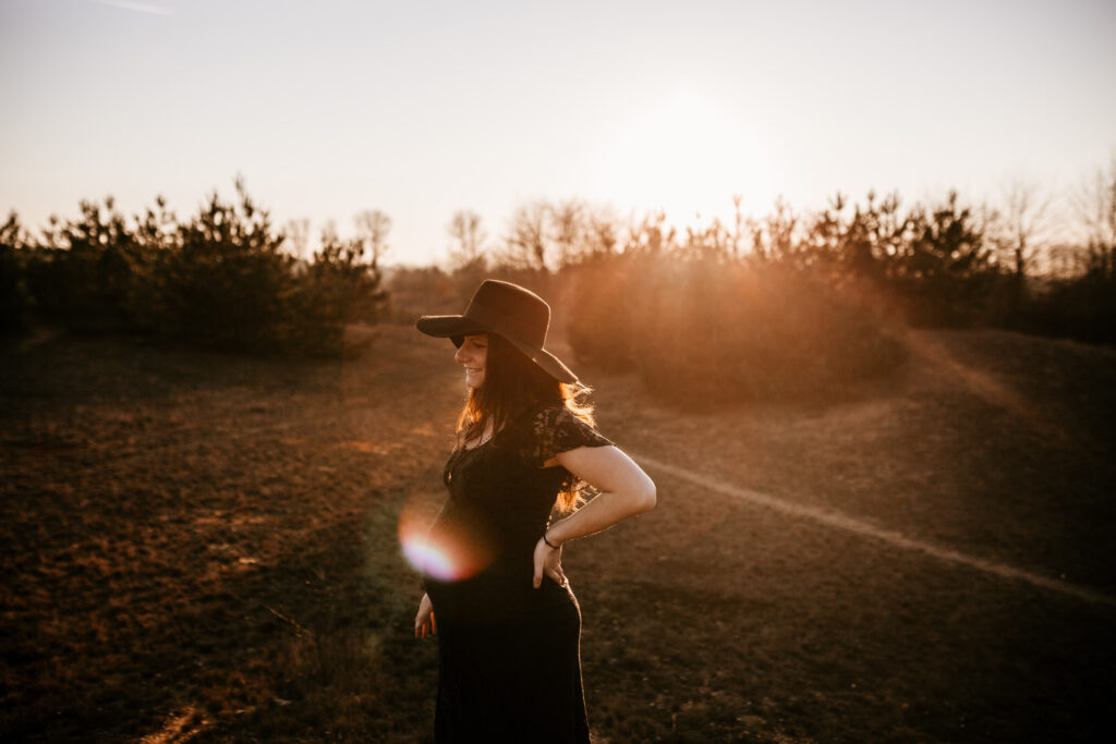 Sonnenuntergang und Babybauch // bedburg