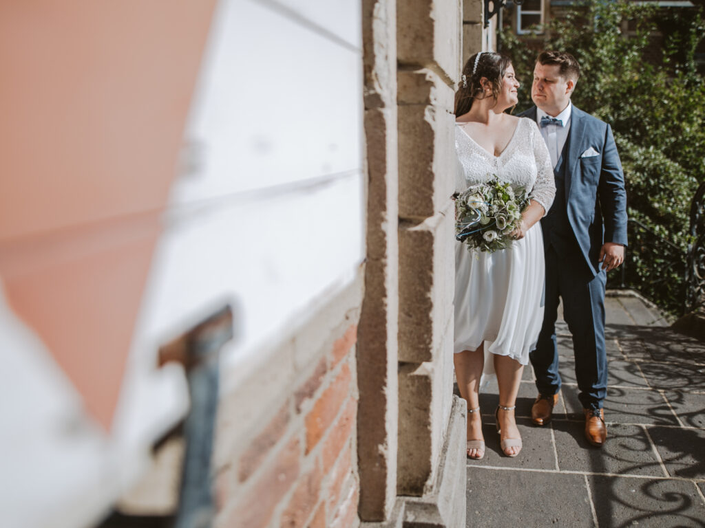 Standesamtlich Heiraten auf Schloss Bedburg // Rhein Erft Kreis