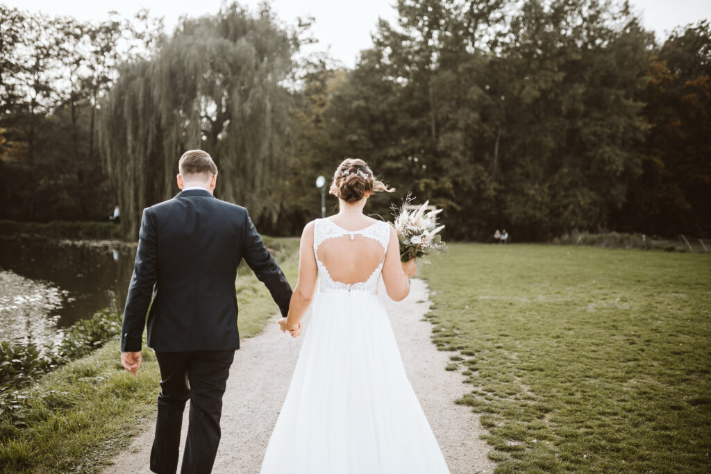 Hochzeit auf Schloss Raesfeld // MAHL & MEUTE - Steakhaus