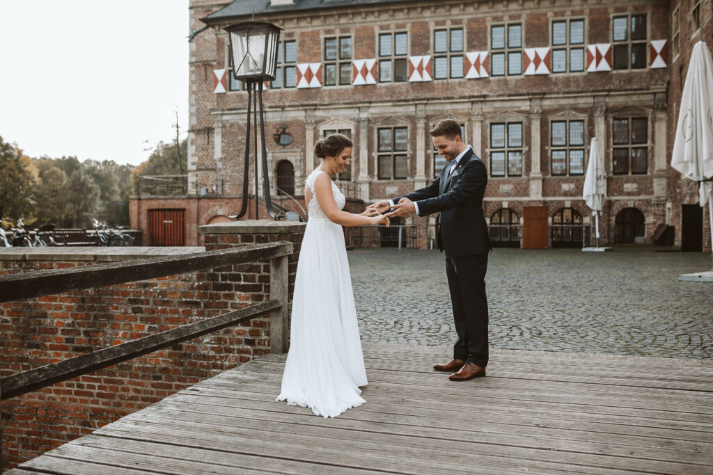 Hochzeit auf Schloss Raesfeld // MAHL & MEUTE - Steakhaus